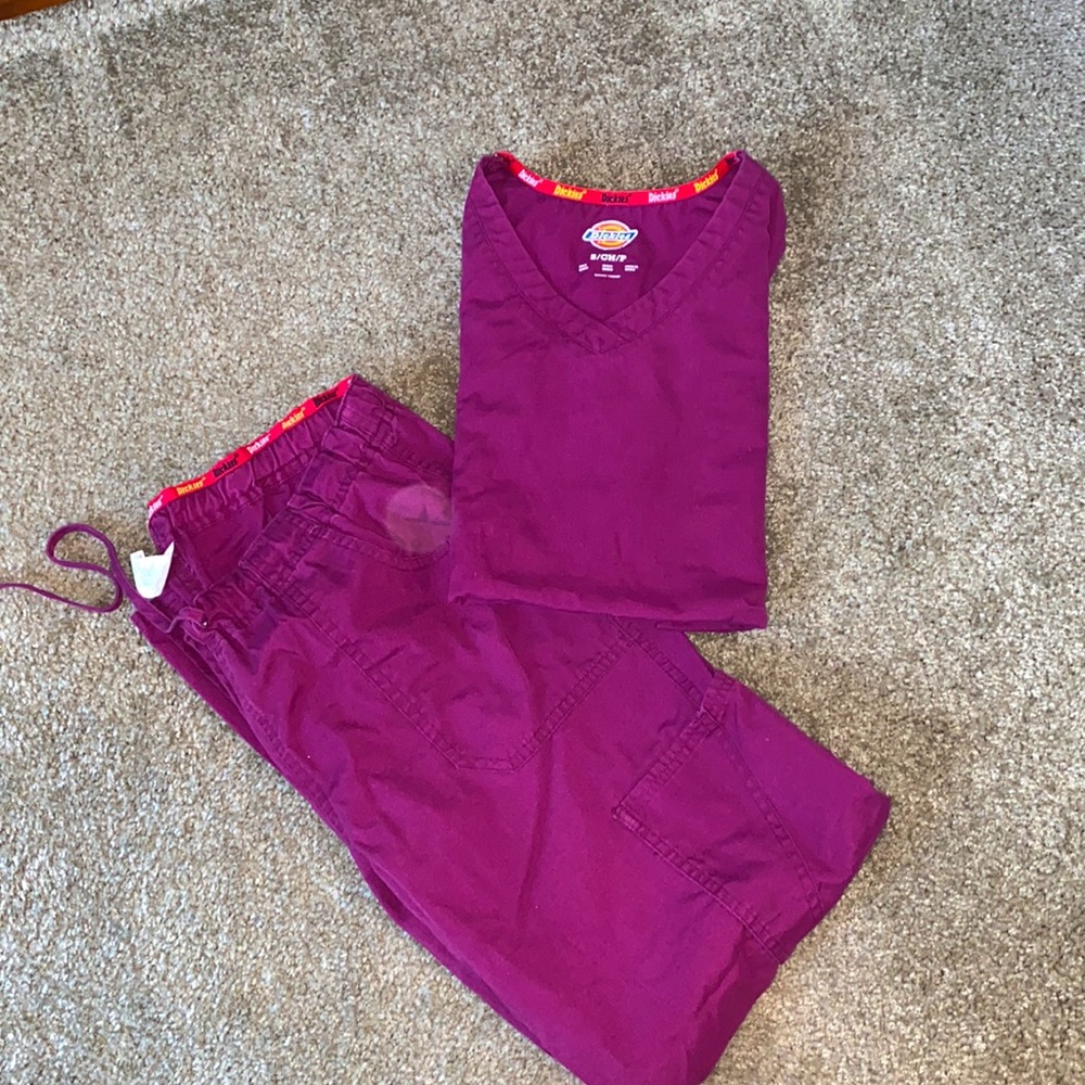 Dickies scrub set- SMALL scrub top and MEDIUM scrub bottom